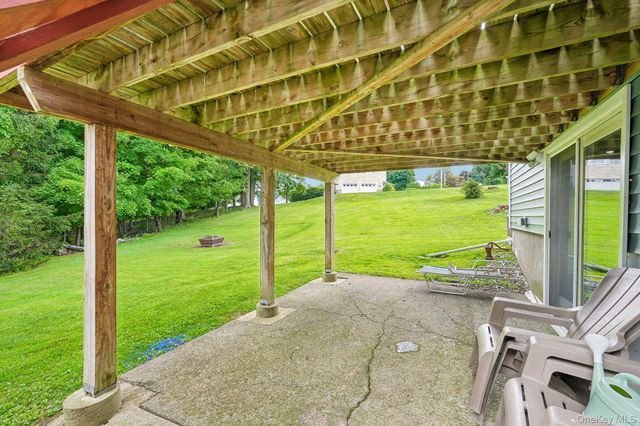 111 Hilltop Road, Monroe, NY 10950