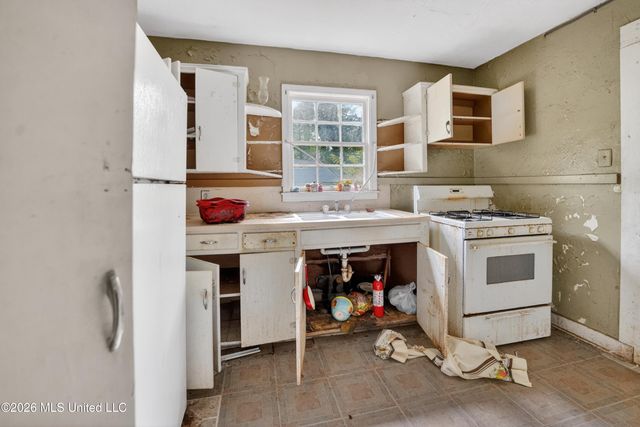 603 Launcelot Road, Jackson, MS 39206