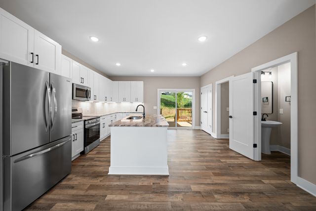 4931 Leesa Ann Ln, Hermitage, TN 37076