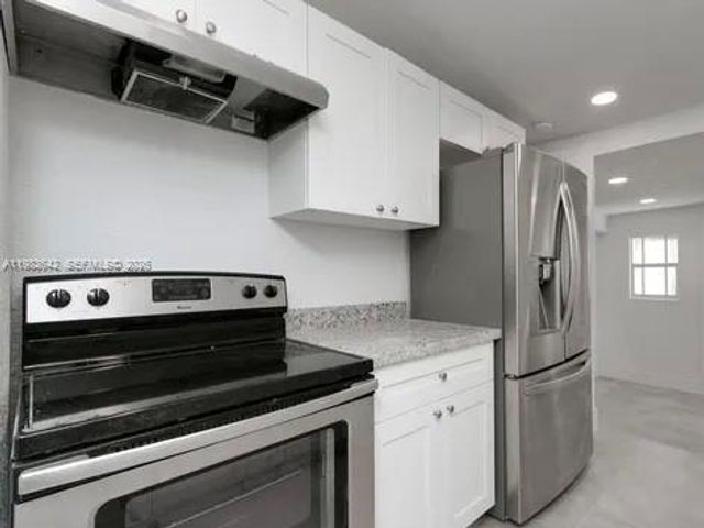 460 NW 82nd Ter, Miami, FL 33150