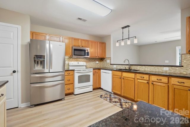 7531 Pilot Cove Court, Denver, NC 28037