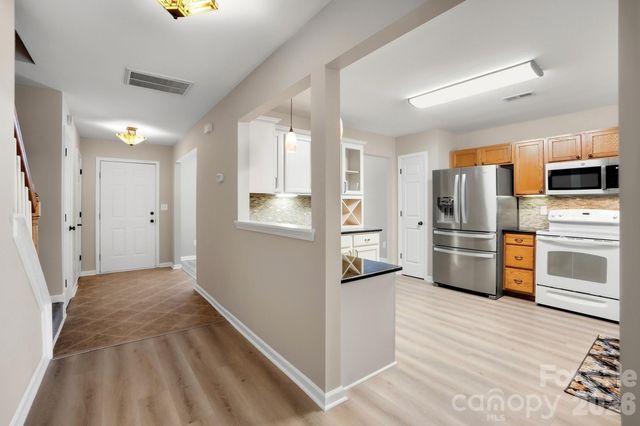 7531 Pilot Cove Court, Denver, NC 28037