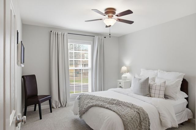 1003 Persimmon Dr, Spring Hill, TN 37174