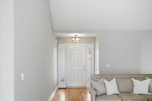 1003 Persimmon Dr, Spring Hill, TN 37174