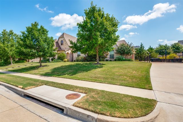 121 Brentwood Drive, Heath, TX 75032