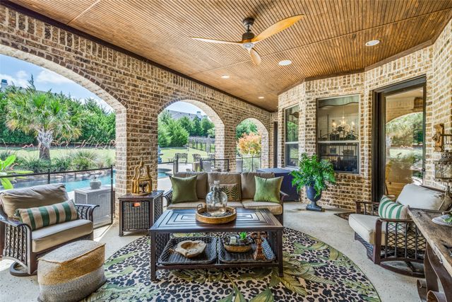 121 Brentwood Drive, Heath, TX 75032