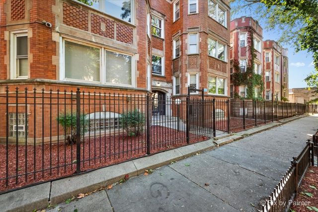 7833 S Kingston Avenue, Chicago, IL 60649