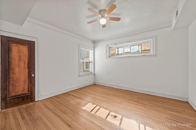 7833 S Kingston Avenue, Chicago, IL 60649