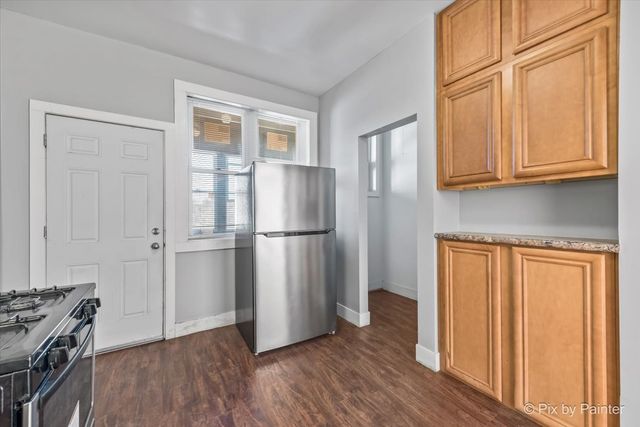 7833 S Kingston Avenue, Chicago, IL 60649