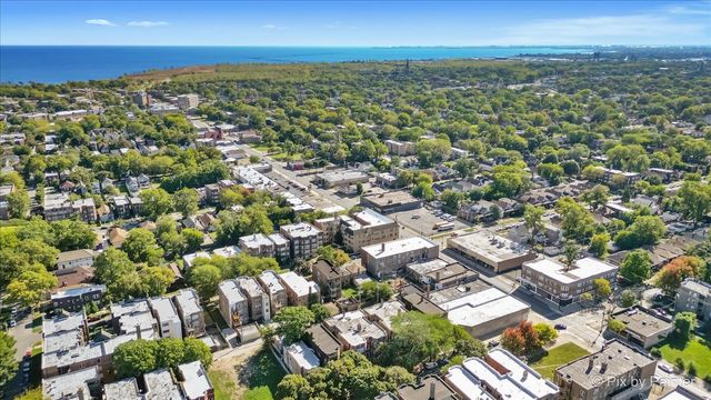 7833 S Kingston Avenue, Chicago, IL 60649