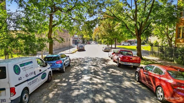 7833 S Kingston Avenue, Chicago, IL 60649