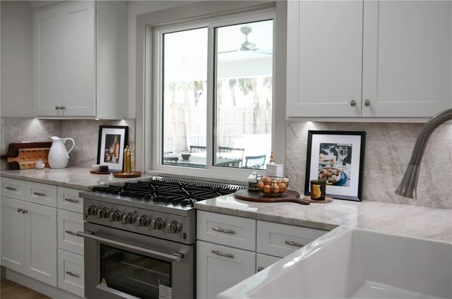 4646 GLEASON AVENUE, Sarasota, FL 34242