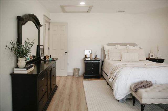 4646 GLEASON AVENUE, Sarasota, FL 34242