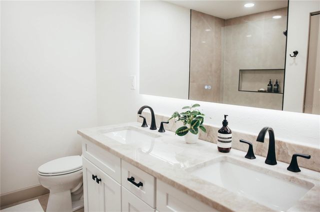 4646 GLEASON AVENUE, Sarasota, FL 34242