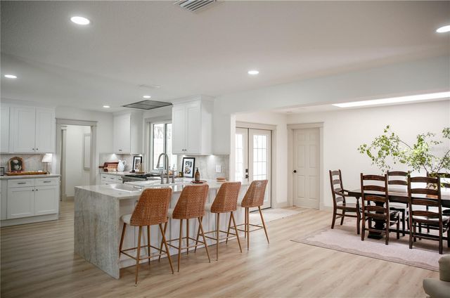 4646 GLEASON AVENUE, Sarasota, FL 34242