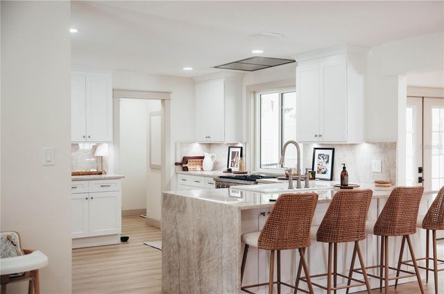 4646 GLEASON AVENUE, Sarasota, FL 34242