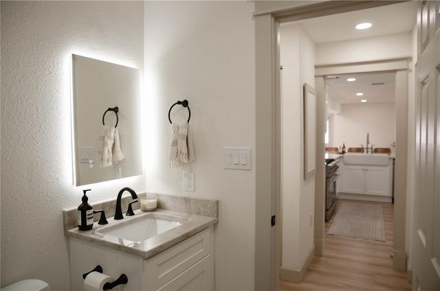 4646 GLEASON AVENUE, Sarasota, FL 34242