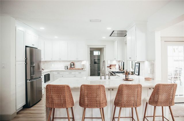 4646 GLEASON AVENUE, Sarasota, FL 34242