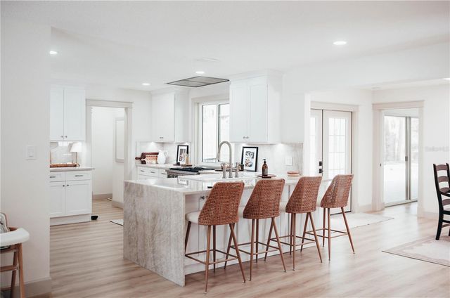 4646 GLEASON AVENUE, Sarasota, FL 34242