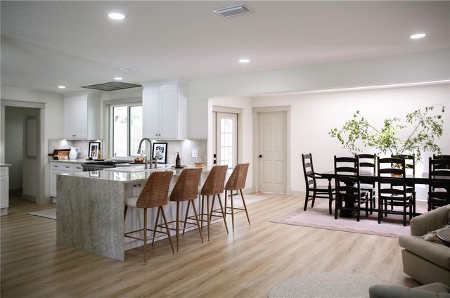 4646 GLEASON AVENUE, Sarasota, FL 34242