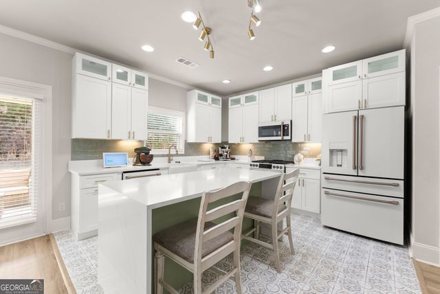 6667 Rivergreen Road, Flowery Branch, GA 30542