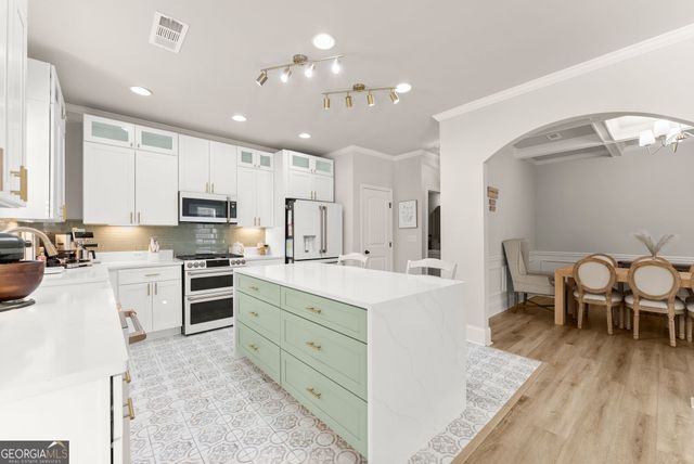 6667 Rivergreen Road, Flowery Branch, GA 30542