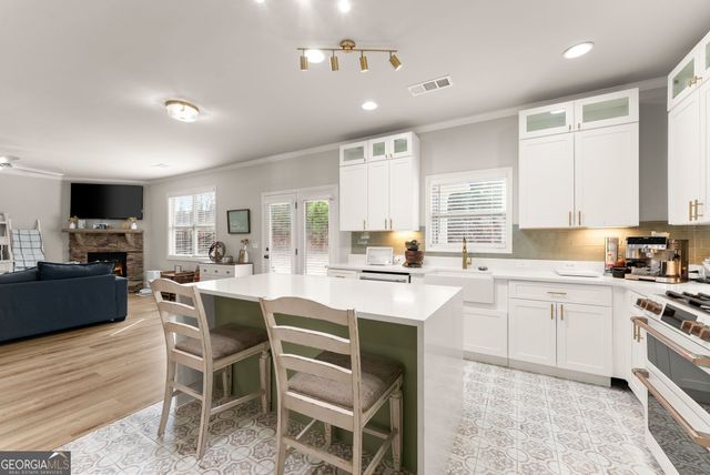 6667 Rivergreen Road, Flowery Branch, GA 30542