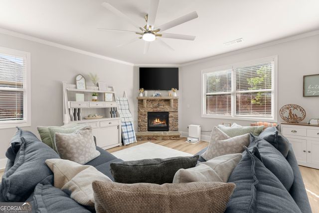 6667 Rivergreen Road, Flowery Branch, GA 30542