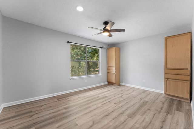 2 Ground Brier Court, The Woodlands, TX 77381