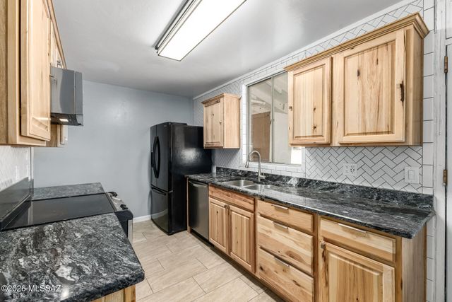 4121 E Valentine Place, Tucson, AZ 85711