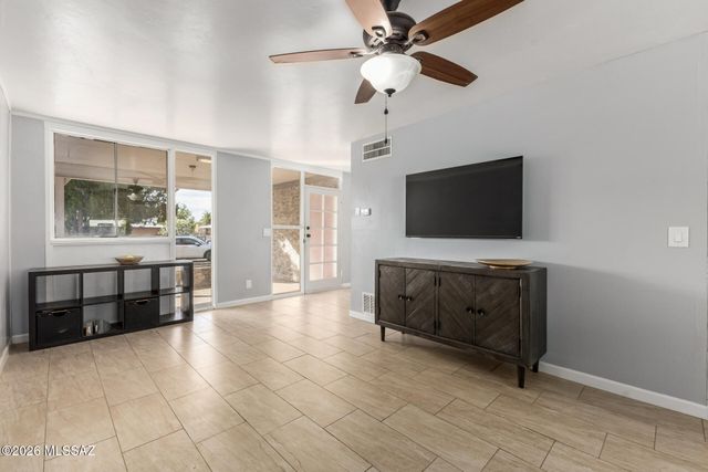 4121 E Valentine Place, Tucson, AZ 85711