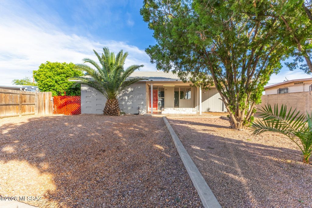 4121 E Valentine Place, Tucson, AZ 85711