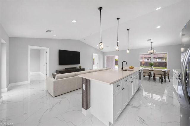 1013 14th TER, Cape Coral, FL 33909