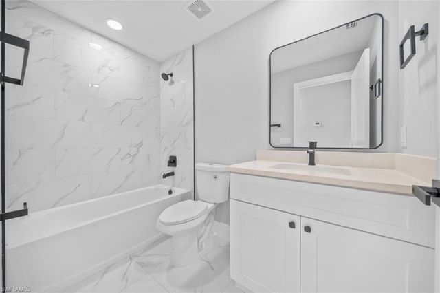 1013 14th TER, Cape Coral, FL 33909
