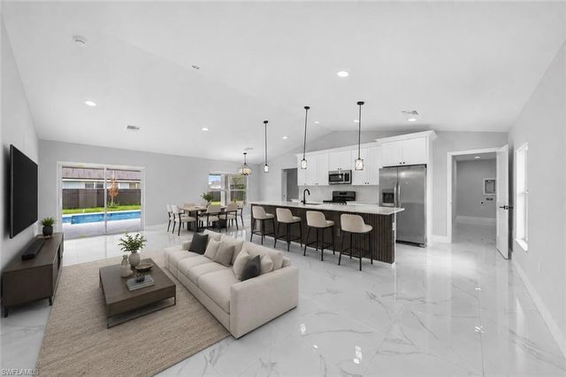 1013 14th TER, Cape Coral, FL 33909