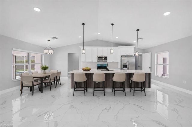 1013 14th TER, Cape Coral, FL 33909