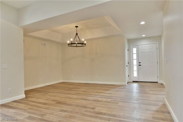 2869 Pebble Creek Court, Cortland, OH 44410