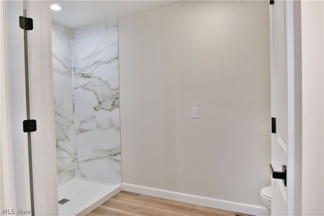 2869 Pebble Creek Court, Cortland, OH 44410