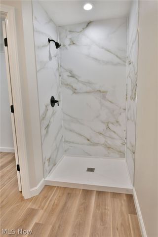 2869 Pebble Creek Court, Cortland, OH 44410