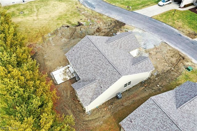 2869 Pebble Creek Court, Cortland, OH 44410