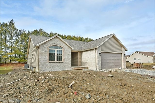 2869 Pebble Creek Court, Cortland, OH 44410