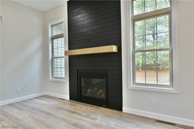 2869 Pebble Creek Court, Cortland, OH 44410