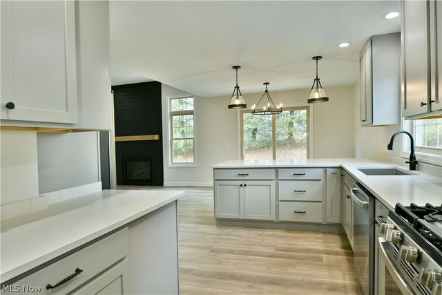 2869 Pebble Creek Court, Cortland, OH 44410