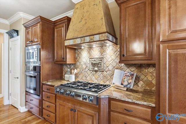 1709 Weymouth Lane NW, Huntsville, AL 35806