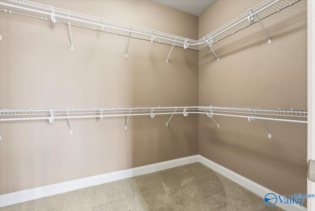 1709 Weymouth Lane NW, Huntsville, AL 35806