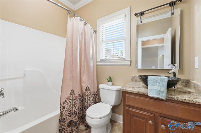 1709 Weymouth Lane NW, Huntsville, AL 35806