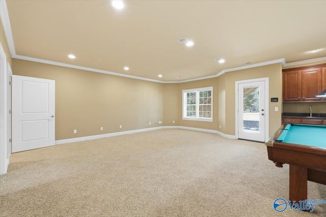 1709 Weymouth Lane NW, Huntsville, AL 35806