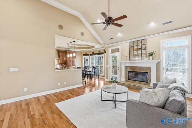 1709 Weymouth Lane NW, Huntsville, AL 35806