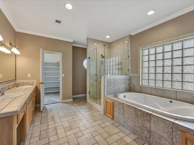 1803 Live Oak Lane, Lufkin, TX 75904