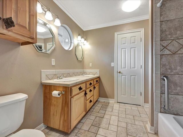 1803 Live Oak Lane, Lufkin, TX 75904